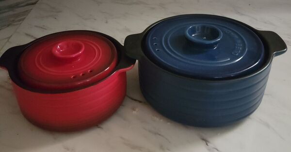 2 Pieces Ceramic Cookware Set with Lid and Insulated Handle - Costway